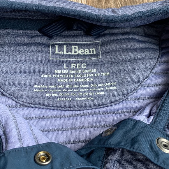 L.L.Bean Pullover - Picture 5 of 7